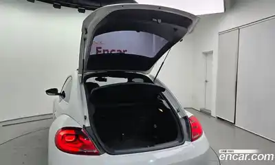 Volkswagen Beatle 2013 2.0 Автомат в Москве № 167652, миниатюра 3