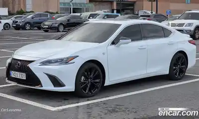Lexus ES 2024 2.5 Автомат в Москве № 168069, миниатюра 2