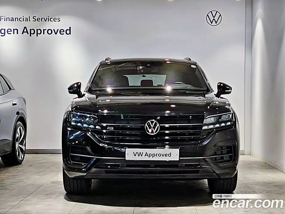 Volkswagen Touareg 2023 3.0 Автомат в Москве № 169150, фото 3