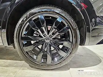 Volkswagen Touareg 2023 3.0 Автомат в Москве № 169150, миниатюра 5