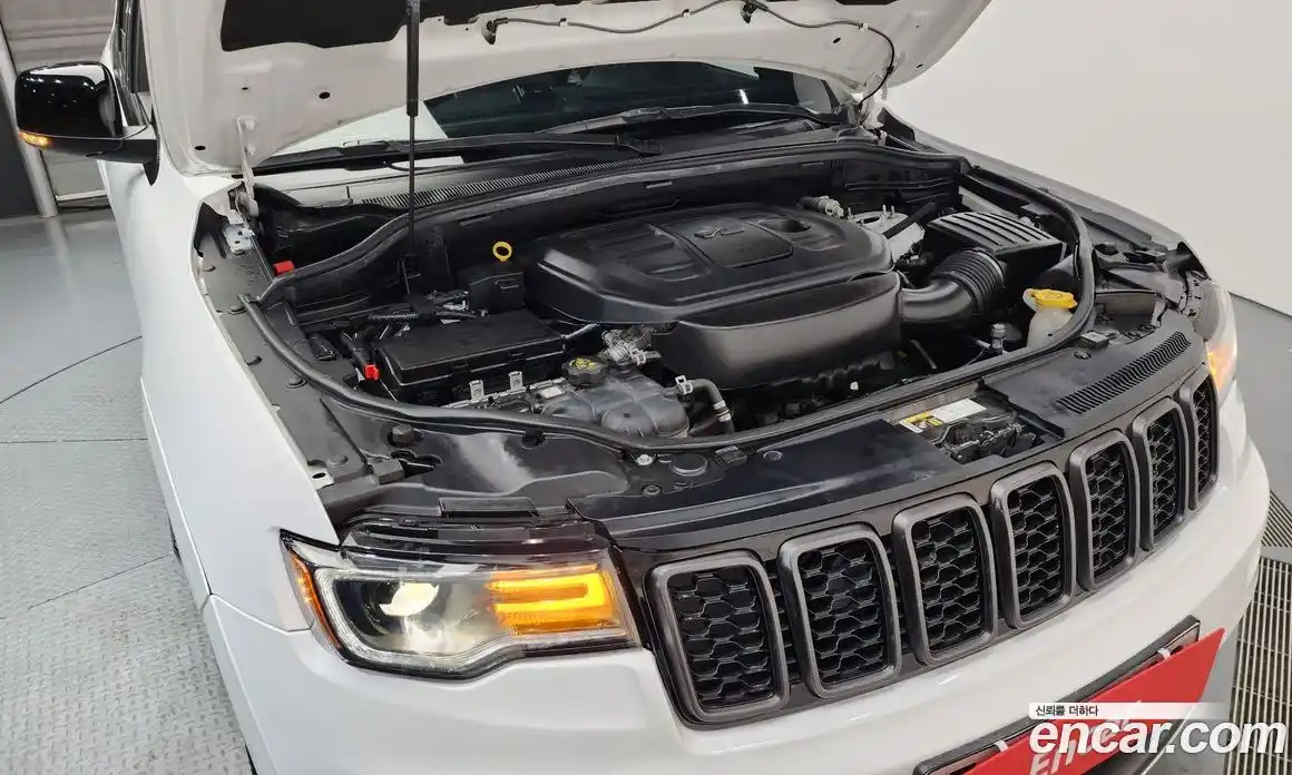 Jeep Cherokee 2020 3.6 Автомат в Москве № 169701, фото 16