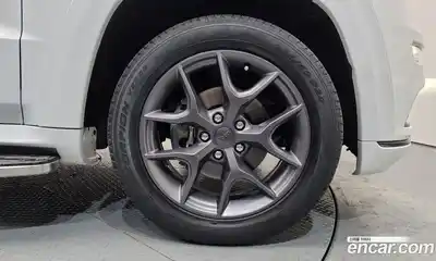 Jeep Cherokee 2020 3.6 Автомат в Москве № 169701, миниатюра 3