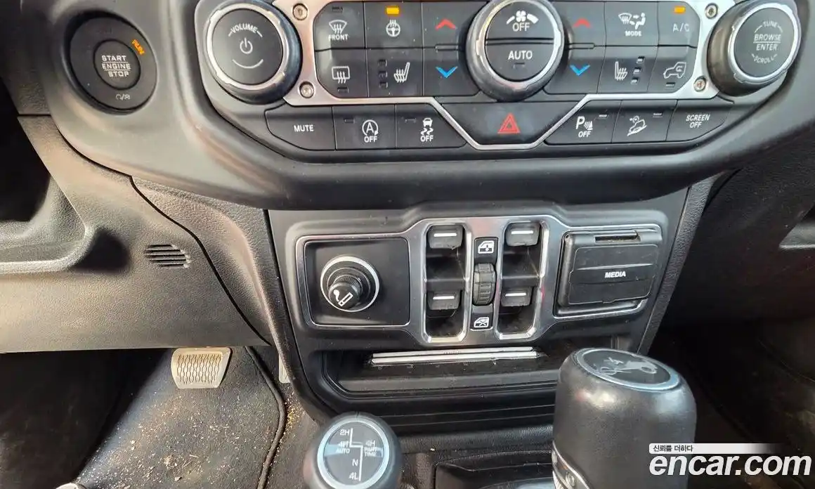 Jeep Wrangler 2019 2.0 Автомат в Москве № 170012, фото 13