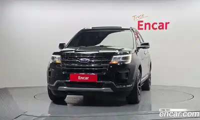 Ford Explorer 2019 2.3 Автомат в Москве № 170753, миниатюра 3