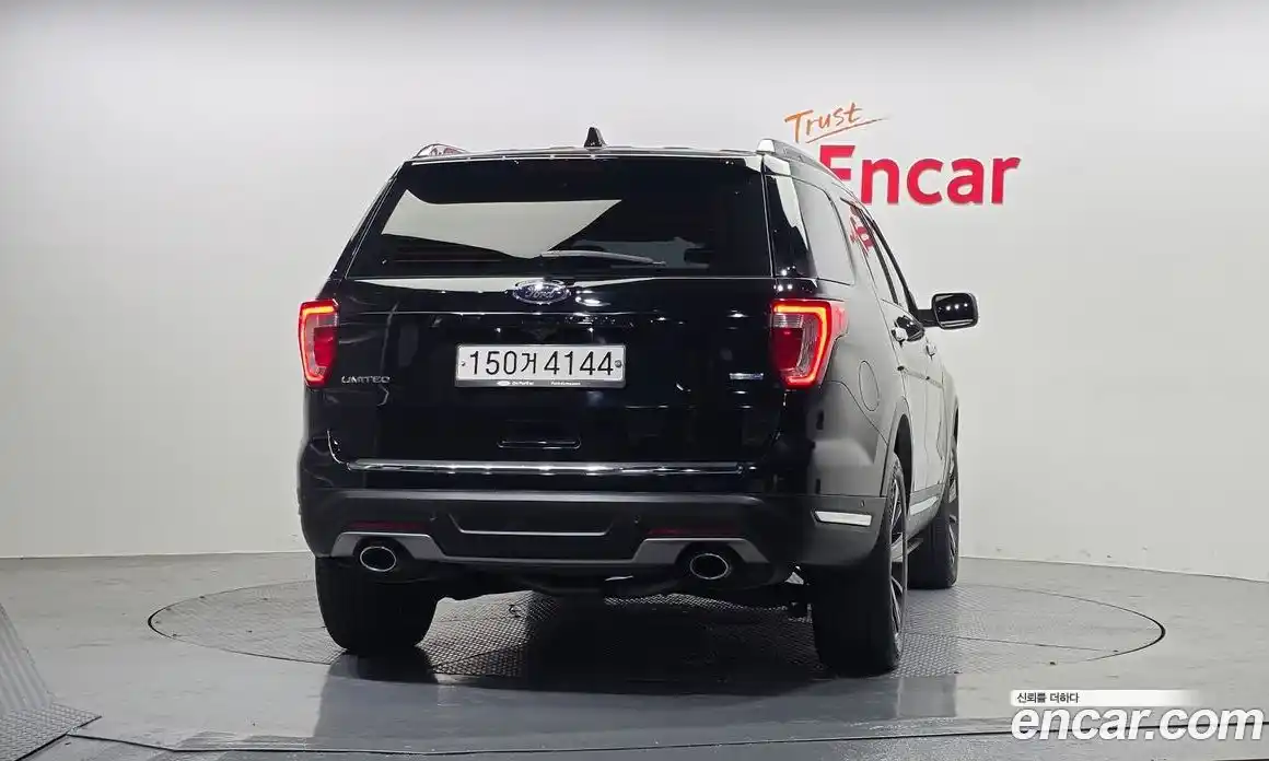 Ford Explorer 2019 2.3 Автомат в Москве № 170753, фото 4