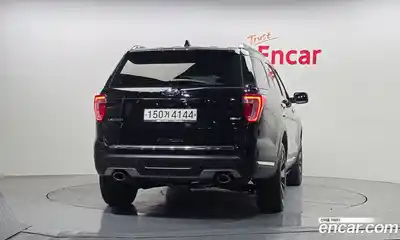 Ford Explorer 2019 2.3 Автомат в Москве № 170753, миниатюра 4