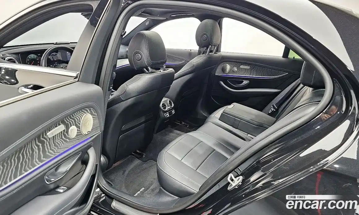 Mercedes-Benz E-Class 2022 2.0 Автомат в Москве № 178091, фото 11