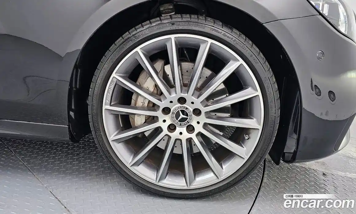 Mercedes-Benz E-Class 2022 2.0 Автомат в Москве № 178091, фото 5