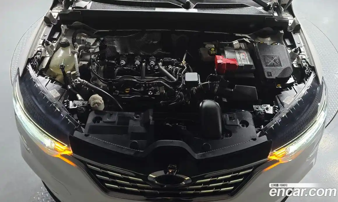 Renault XM3 2023 1.6 Автомат в Москве № 181615, фото 6