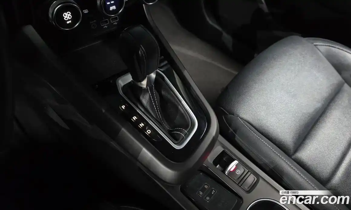 Renault XM3 2023 1.6 Автомат в Москве № 181615, фото 9