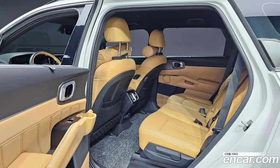 Kia Sorento 2022 1.6 Автомат в Москве № 18688, фото 19