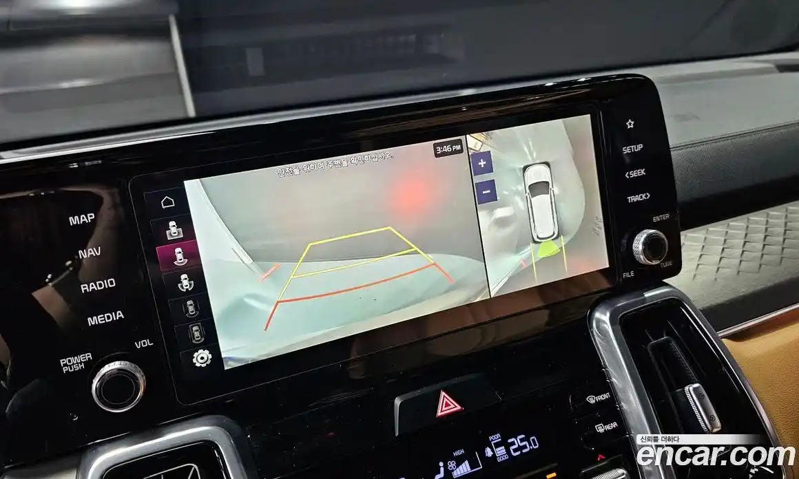 Kia Sorento 2022 1.6 Автомат в Москве № 18688, фото 7