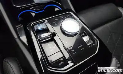 BMW i5 2024 0.2 Автомат в Москве № 186916, миниатюра 2