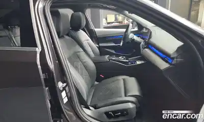 BMW i5 2024 0.2 Автомат в Москве № 186916, миниатюра 4