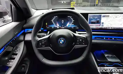 BMW i5 2024 0.2 Автомат в Москве № 186916, миниатюра 7