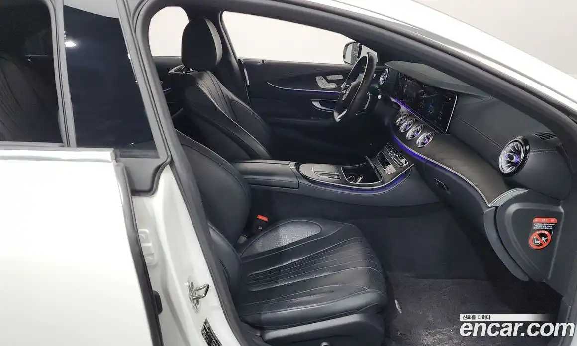 Mercedes-Benz CLS-Class 2023 2.0 Автомат в Москве № 193985, фото 11