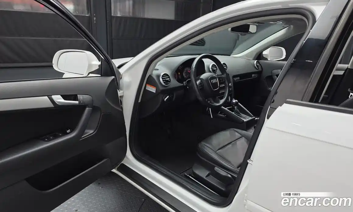 Audi A3 2012 2.0 Автомат в Москве № 195170, фото 10