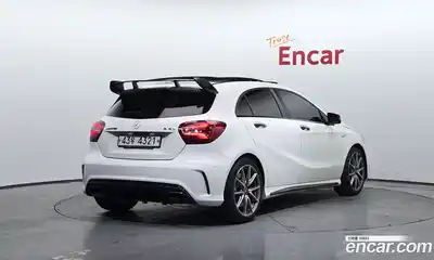 Mercedes-Benz A-Class 2017 2.0 Автомат в Москве № 195556, миниатюра 4