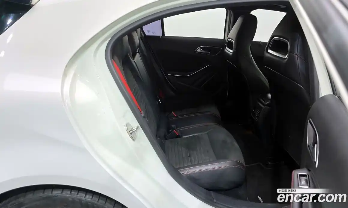 Mercedes-Benz A-Class 2017 2.0 Автомат в Москве № 195556, фото 5