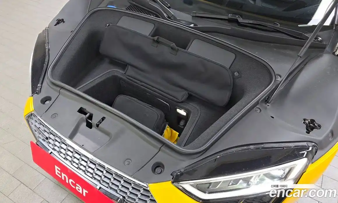 Audi R8 2018 5.2 Автомат в Москве № 196177, фото 17