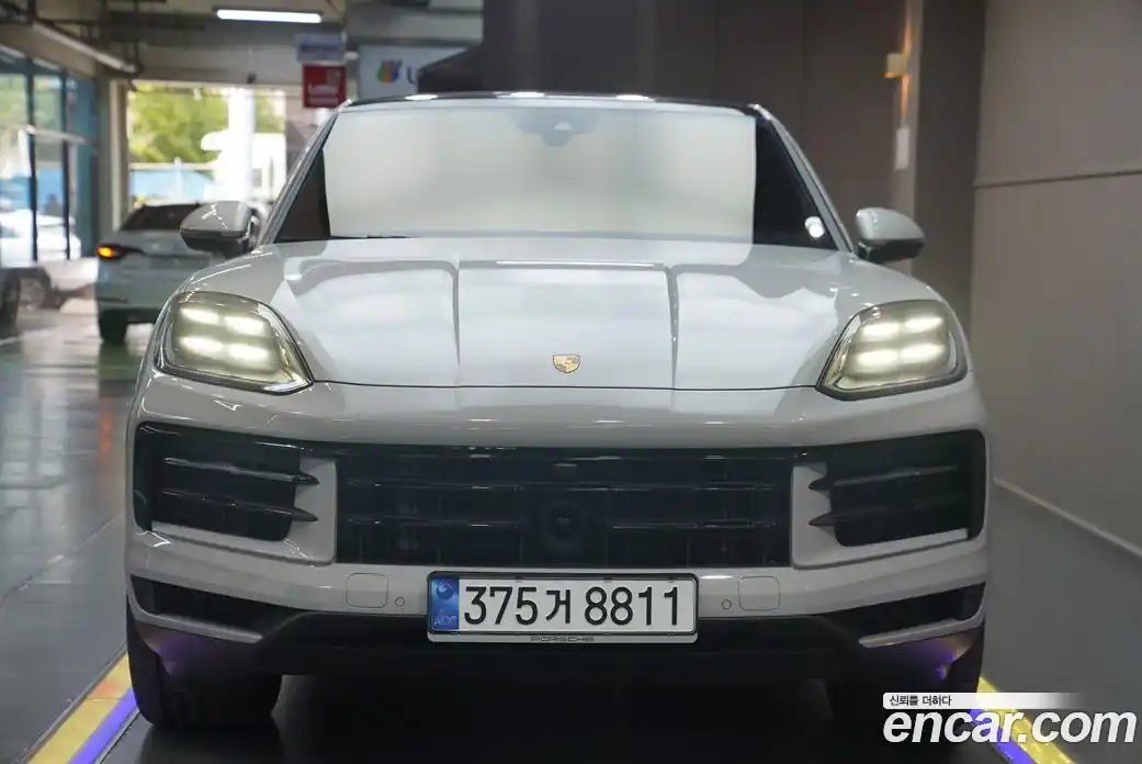 Porsche Cayenne 2024 3.0 Автомат в Москве № 197776, фото 3