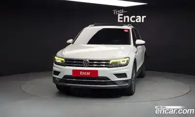 Volkswagen Tiguan 2018 2.0 Автомат в Москве № 199260, миниатюра 11