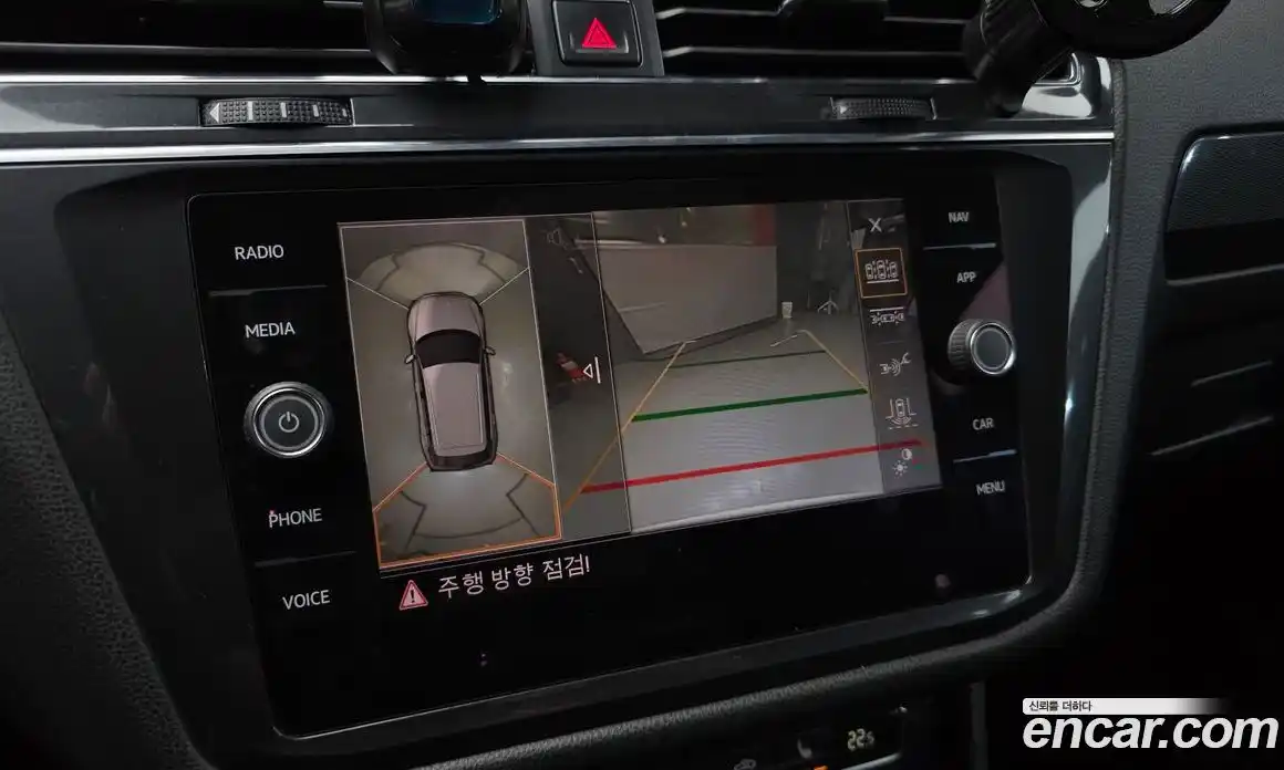 Volkswagen Tiguan 2018 2.0 Автомат в Москве № 199260, фото 15