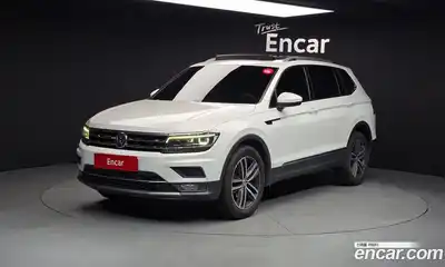 Volkswagen Tiguan 2018 2.0 Автомат в Москве № 199260, миниатюра 6