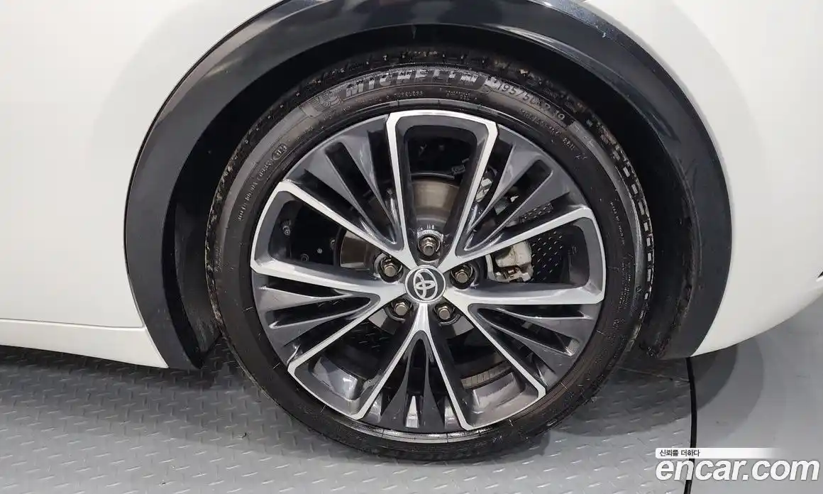 Toyota Prius 2024 2.0 Автомат в Москве № 199587, фото 4