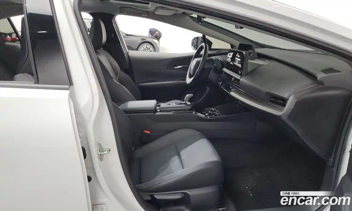 Toyota Prius 2024 2.0 Автомат в Москве № 199587, фото 10