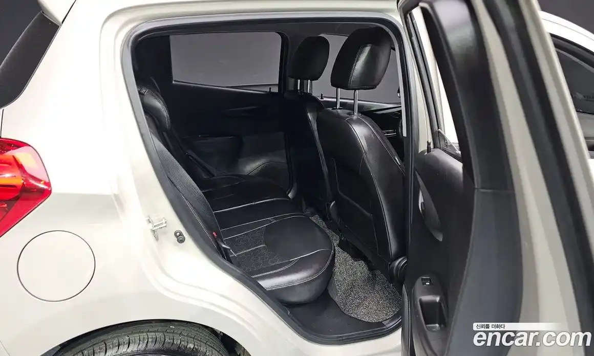 Chevrolet Spark 2016 1.0 Автомат в Москве № 2080, фото 17