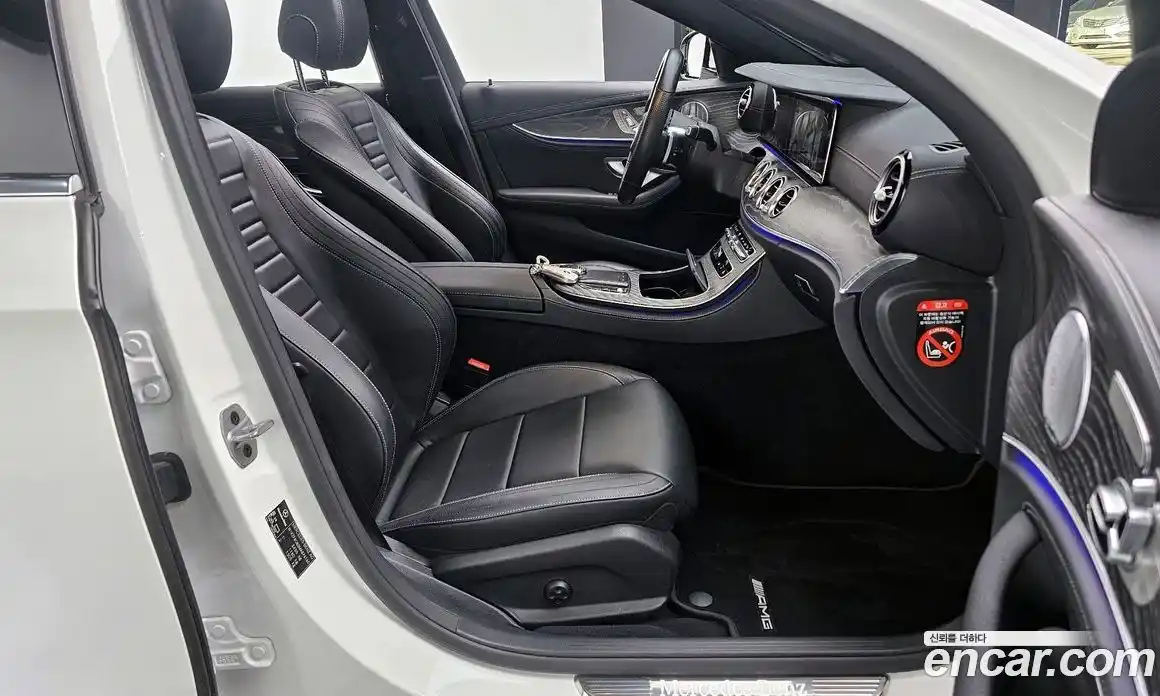 Mercedes-Benz E-Class 2021 2.0 Автомат в Москве № 209275, фото 11