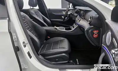 Mercedes-Benz E-Class 2021 2.0 Автомат в Москве № 209275, миниатюра 11