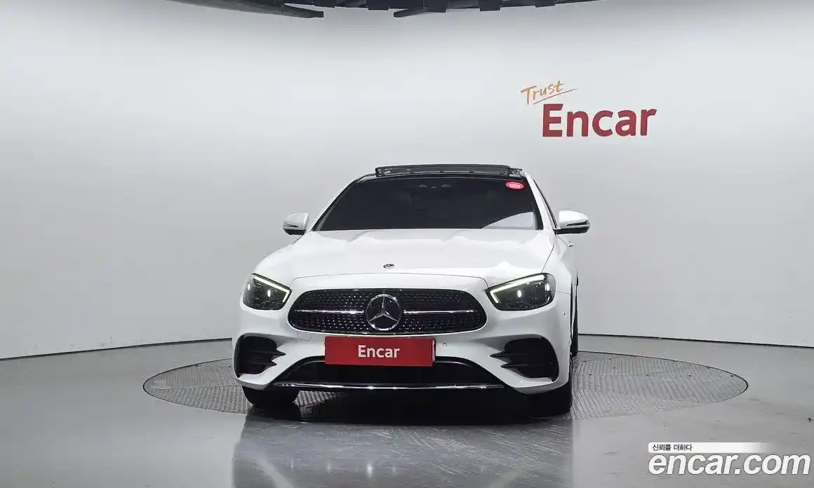 Mercedes-Benz E-Class 2021 2.0 Автомат в Москве № 209275, фото 3