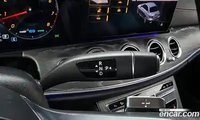 Mercedes-Benz E-Class 2021 2.0 Автомат в Москве № 209275, миниатюра 9