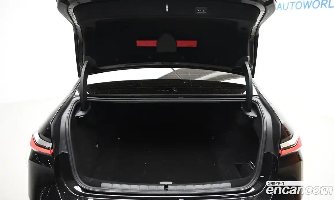 BMW i7 2023 0.3 Автомат в Москве № 211402, фото 20