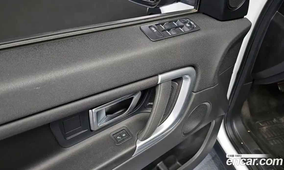 Land Rover Discovery Sport 2018 2.0 Автомат в Москве № 213685, фото 19