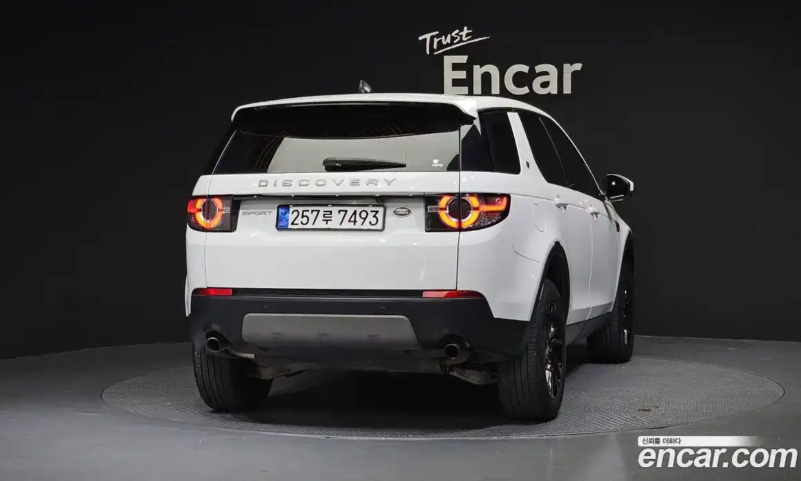 Land Rover Discovery Sport 2018 2.0 Автомат в Москве № 213685, фото 4