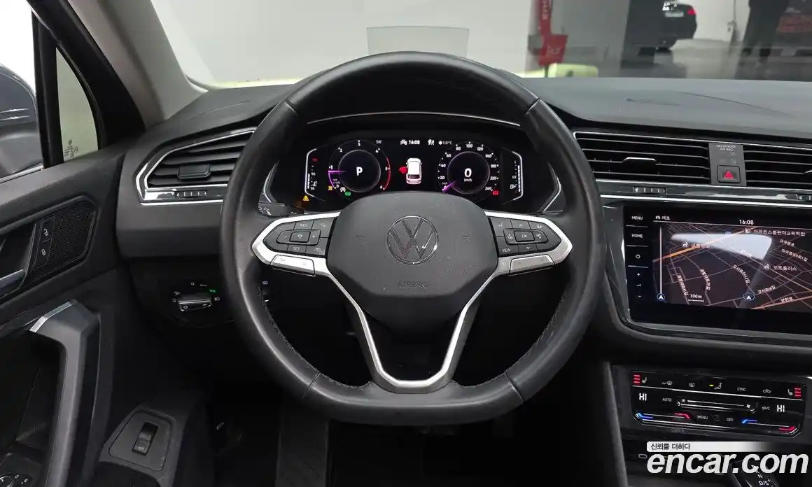 Volkswagen Tiguan 2021 2.0 Автомат в Москве № 214914, фото 14