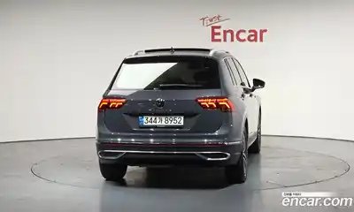 Volkswagen Tiguan 2021 2.0 Автомат в Москве № 214914, миниатюра 4