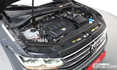 Volkswagen Tiguan 2021 2.0 Автомат в Москве № 214914, миниатюра 6