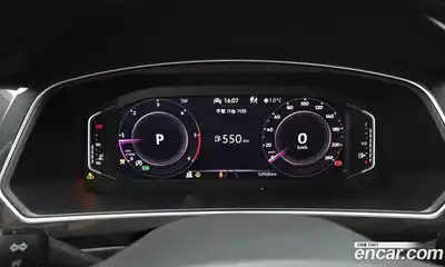 Volkswagen Tiguan 2021 2.0 Автомат в Москве № 214914, миниатюра 8