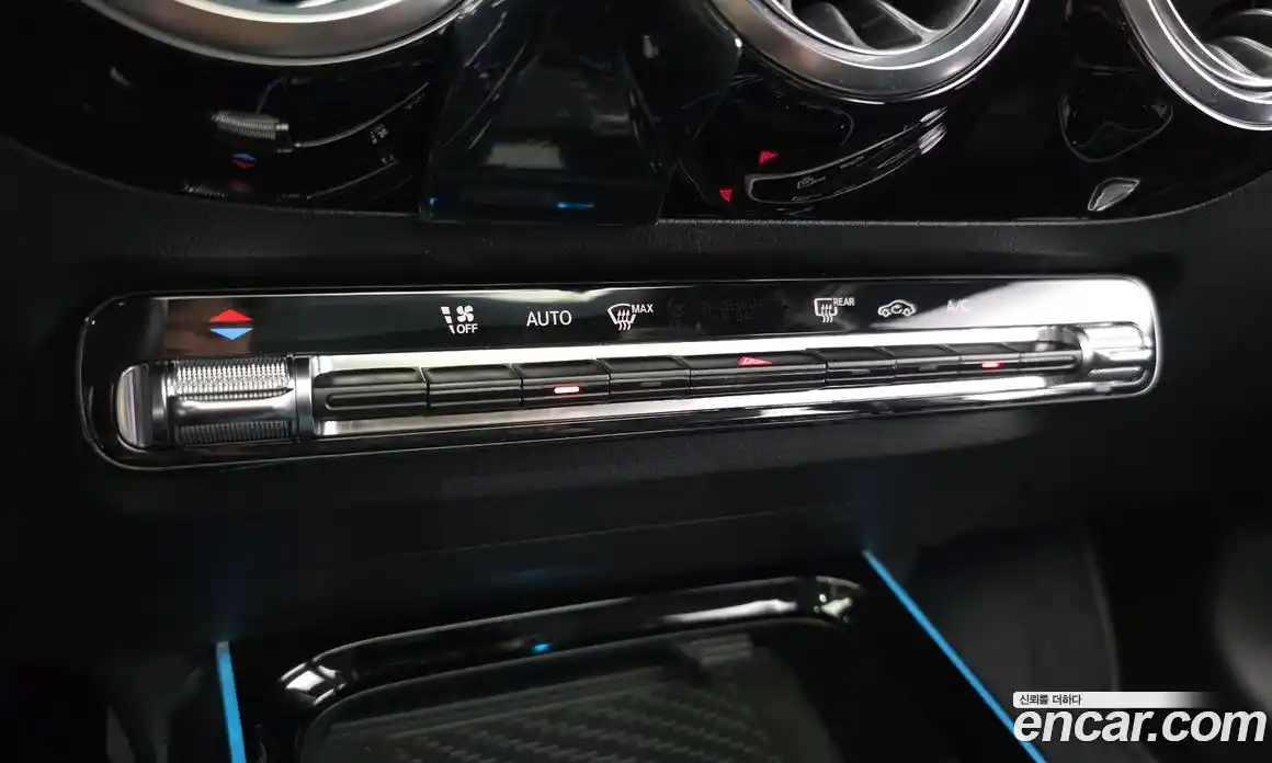 Mercedes-Benz GLA-Class 2021 2.0 Автомат в Москве № 220666, фото 18