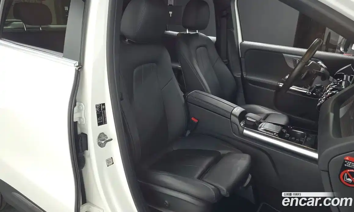 Mercedes-Benz GLA-Class 2021 2.0 Автомат в Москве № 220666, фото 4