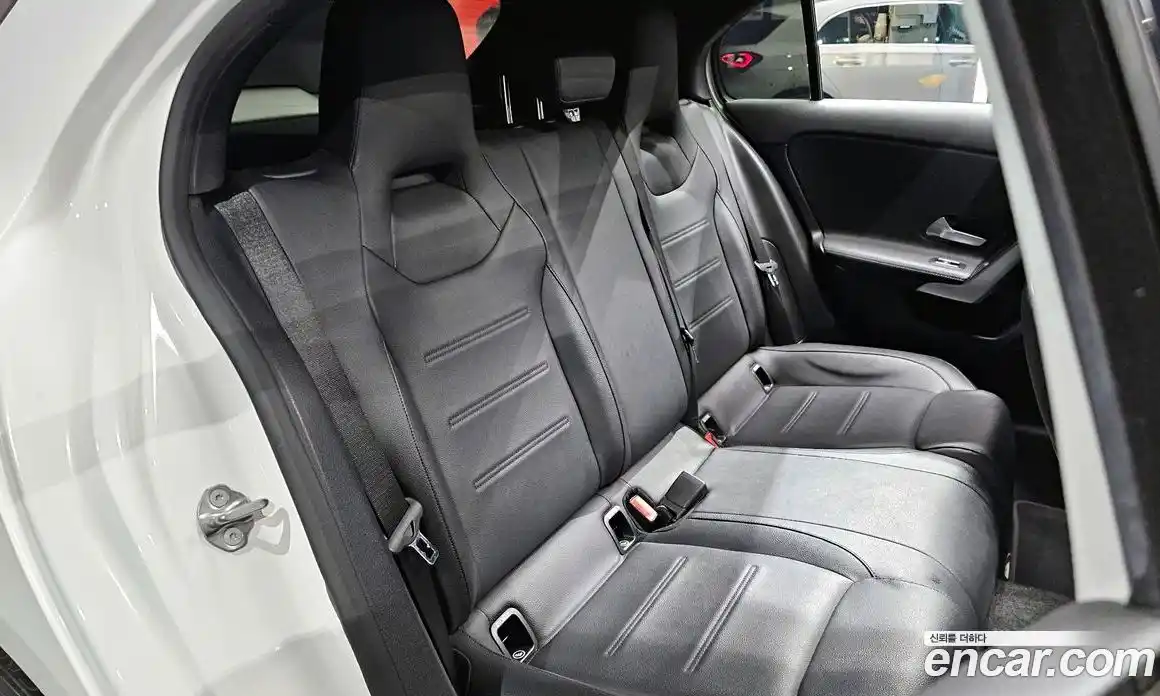 Mercedes-Benz A-Class 2019 2.0 Автомат в Москве № 224748, фото 12