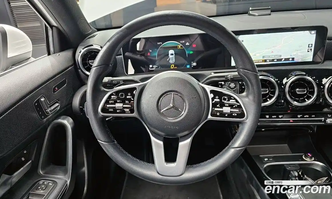 Mercedes-Benz A-Class 2019 2.0 Автомат в Москве № 224748, фото 13