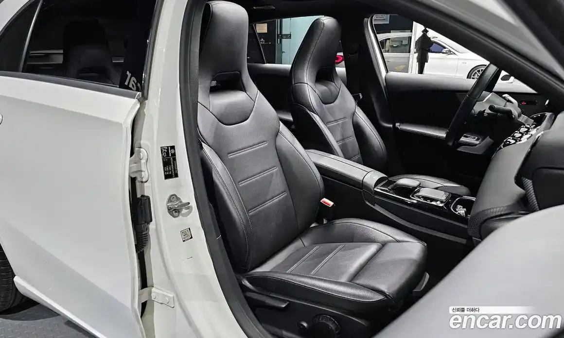 Mercedes-Benz A-Class 2019 2.0 Автомат в Москве № 224748, фото 10