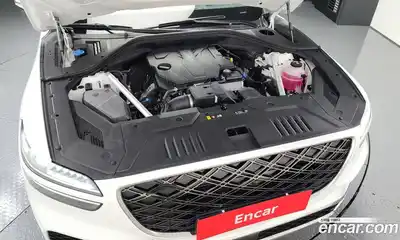 Genesis GV70, 2025