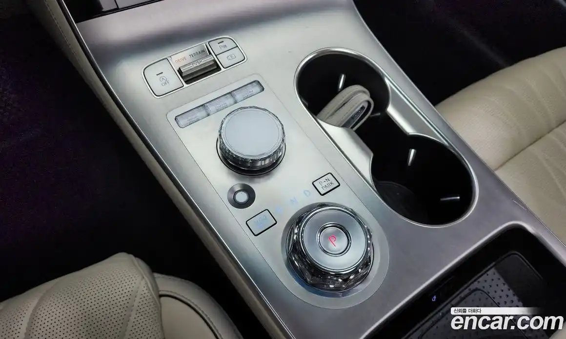 Genesis GV70 2025 2.5 Автомат в Москве № 22606, фото 15