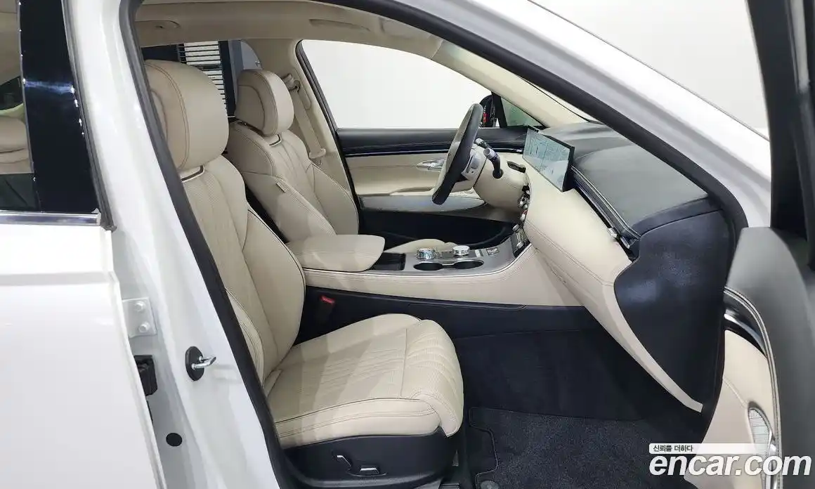 Genesis GV70 2025 2.5 Автомат в Москве № 22606, фото 18